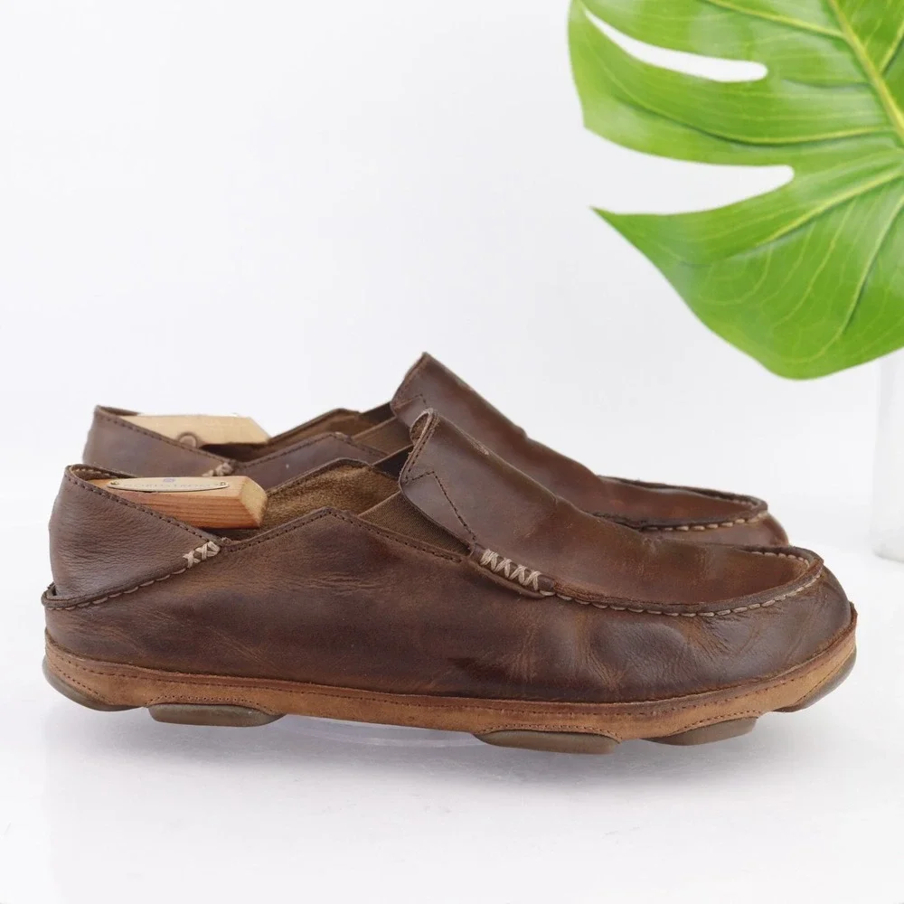 Olukai Mens Moloa Loafers Size 9.5 Brown Leather Moc Toe Slip On Shoes Slippers